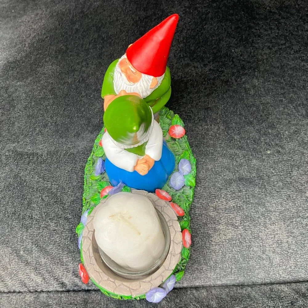Yankee Candle, Garden Gnome, Kissing Couple Resin Tea Light Votive Candle Holder
